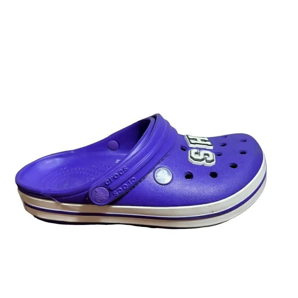 Women’s crocs sandals size 6 purple